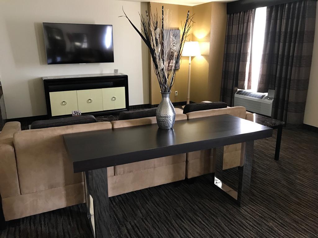 Ramada By Wyndham Terrible'S Hotel & Casino Jean Eksteriør billede