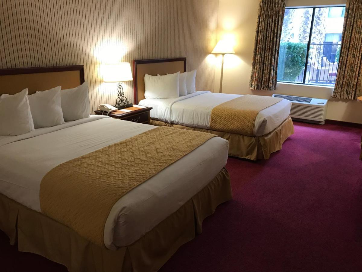 Ramada By Wyndham Terrible'S Hotel & Casino Jean Eksteriør billede